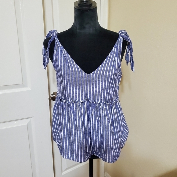 Who What Wear Tops - Womens Sleeveless Blouse Blue Stripes size S